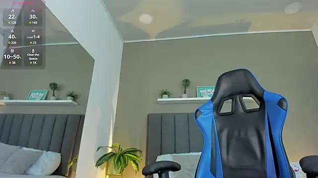 alessia leroy online show from April 20, 7:37 pm