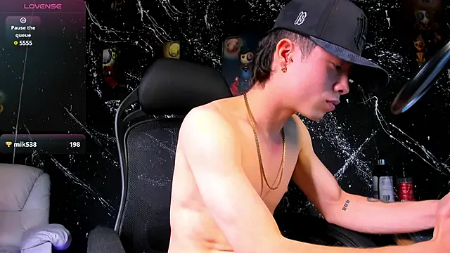 marcuscollins1  online show from February 15, 3:50 pm