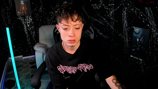 marcuscollins1  online show from February 22, 3:36 pm