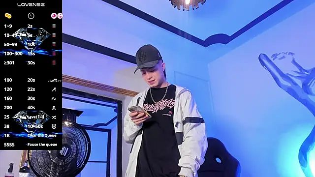 marcuscollins1  online show from September 10, 12:38 pm