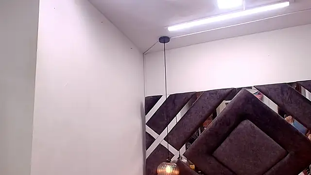 sara lopee1 online show from October 4, 12:03 pm