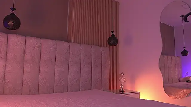 Snapshot of sara_lopee1 chatting on June 1, 11:56 am sara lopee1 online show from June 1, 11:56 am