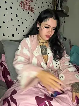 tempzzz12 online show from April 1, 8:15 am