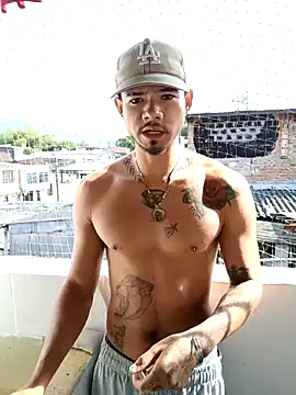 Snapshot of Niick01_ chatting on October 31, 1:23 pm Niick01 online show from October 31, 1:23 pm