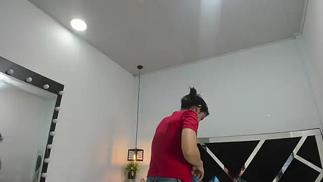 Annyrosee online show from March 19, 7:49 pm