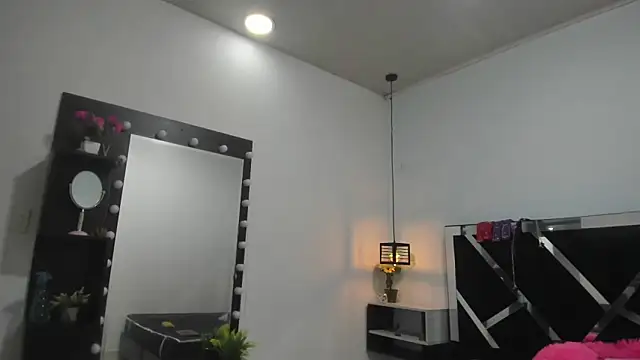 Annyrosee online show from March 23, 2:04 am