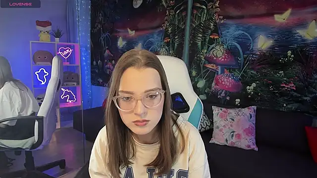 kaisajenner online show from February 3, 10:21 pm