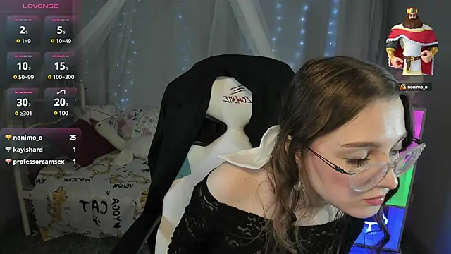 kaisajenner online show from March 14, 1:27 am