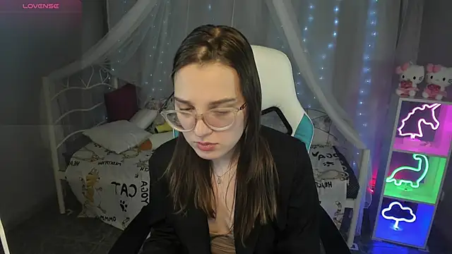 kaisajenner online show from March 21, 12:18 am