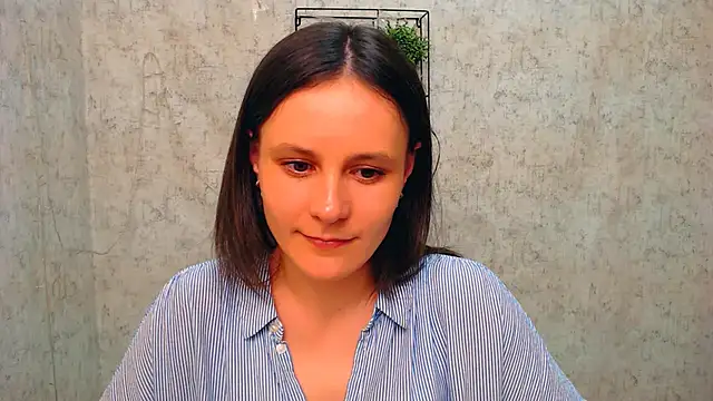 Snapshot of ValeriaHeart_ chatting on February 21, 3:43 pm ValeriaHeart online show from February 21, 3:43 pm