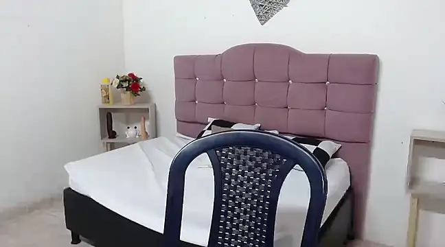 CanelaFierce online show from March 20, 1:04 pm