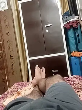 Snapshot of Hot_funky_boy chatting on March 23, 8:59 am Hot funky boy online show from March 23, 8:59 am