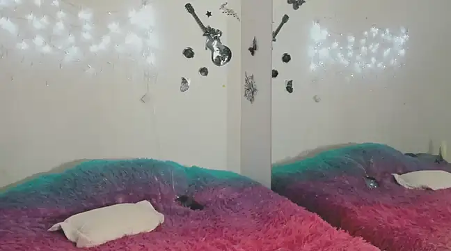 Snapshot of Sofiadelacruz chatting on March 16, 2:32 am Sofiadelacruz online show from March 16, 2:32 am