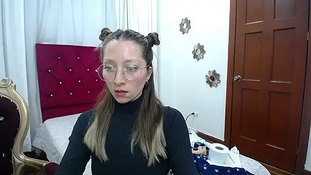 Carlin Diaz online show from March 9, 3:01 am