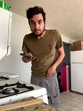 Codybugs0206 online show from November 6, 4:52 pm