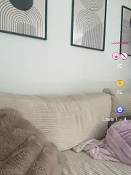 chaanntyy online show from May 11, 12:33 pm