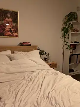 Snapshot of rileylovesyou chatting on February 12, 3:29 am rileylovesyou online show from February 12, 3:29 am