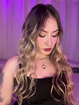 Lally Valencia   online show from July 5, 6:42 am