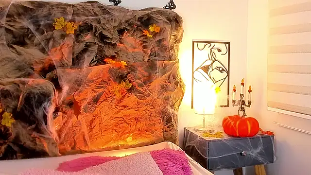 Snapshot of Violetta_Ficher chatting on October 6, 2:09 am Violetta Ficher online show from October 6, 2:09 am