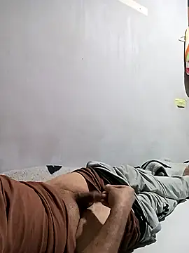 Snapshot of Zaberpop chatting on February 18, 5:42 pm Zaberpop online show from February 18, 5:42 pm