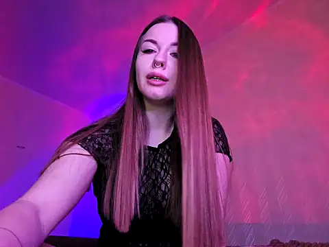 Snapshot of aava__bbrown chatting on February 11, 8:05 am aava bbrown online show from February 11, 8:05 am