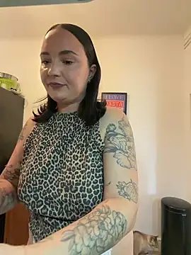 Snapshot of Orgasmille chatting on June 12, 9:30 am Orgasmille online show from June 12, 9:30 am
