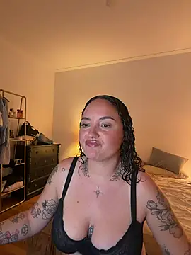 Snapshot of Orgasmille chatting on July 7, 8:35 pm Orgasmille online show from July 7, 8:35 pm