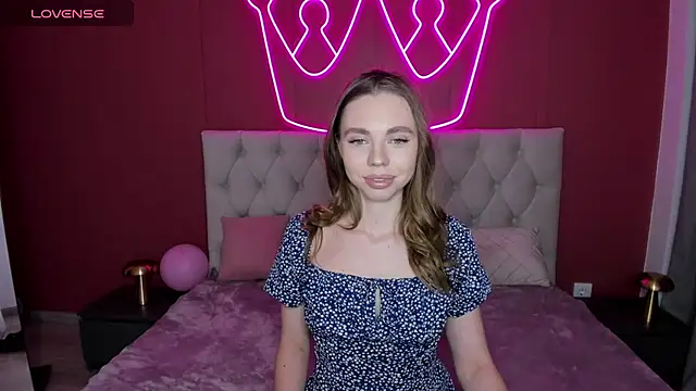 TessaAdorable online show from February 20, 1:25 am