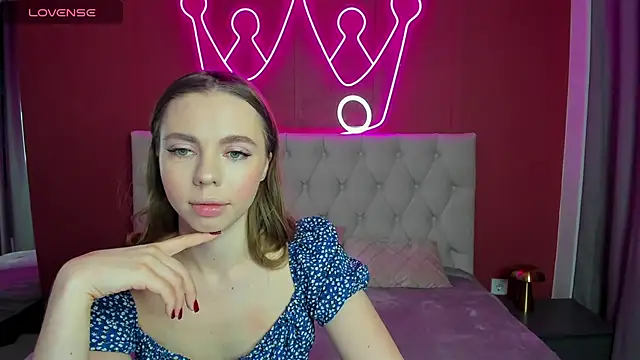 TessaAdorable online show from March 10, 1:23 am