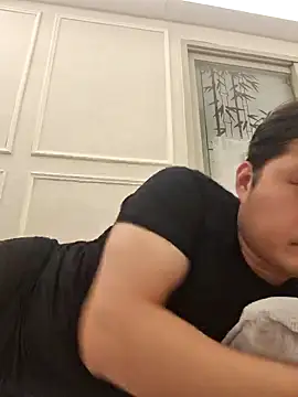 offwhite777 online show from January 16, 2:21 pm