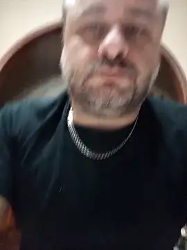 NAvoglia online show from January 6, 9:39 pm