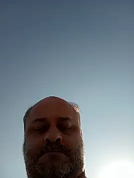 Snapshot of NAvoglia chatting on July 28, 3:21 pm NAvoglia online show from July 28, 3:21 pm