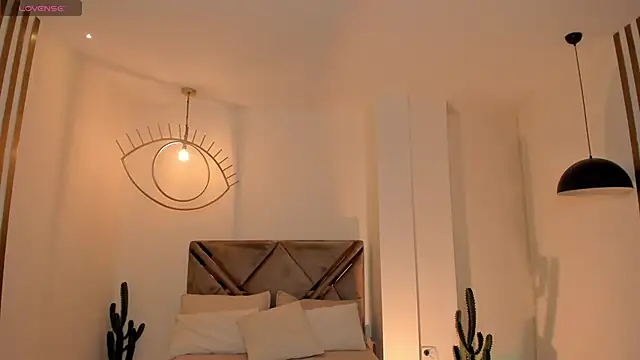 BeccaBaxter online show from April 22, 12:07 pm