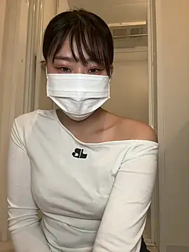 Snapshot of Rara__oo chatting on March 7, 7:30 am Rara oo online show from March 7, 7:30 am