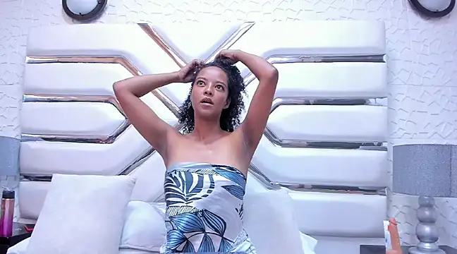 LottieBenz online show from February 6, 4:47 pm