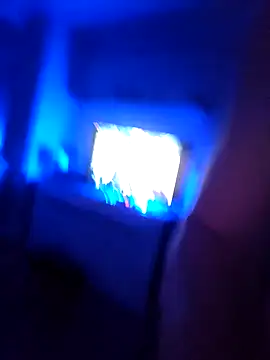 Snapshot of bouraktom6 chatting on December 21, 8:05 pm bouraktom6 online show from December 21, 8:05 pm