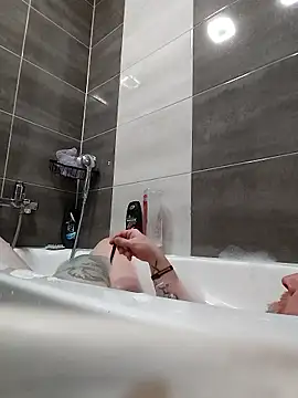 Snapshot of bouraktom6 chatting on January 11, 2:22 pm bouraktom6 online show from January 11, 2:22 pm