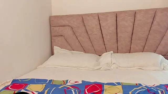 leahaltomm online show from December 1, 11:10 pm