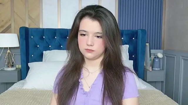 Snapshot of Pauline_Heaven chatting on November 25, 5:40 am Pauline Heaven online show from November 25, 5:40 am