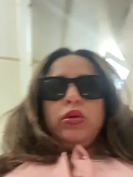 laarti online show from April 19, 10:25 am