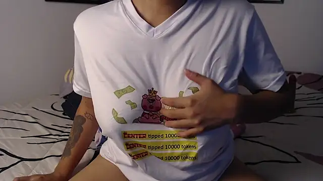 Snapshot of ariana_sweet87 chatting on February 28, 2:53 am ariana sweet87 online show from February 28, 2:53 am