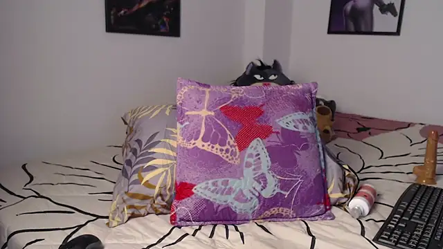 Snapshot of ariana_sweet87 chatting on March 1, 11:47 pm ariana sweet87 online show from March 1, 11:47 pm