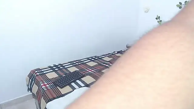 Snapshot of Marce_777 chatting on March 14, 9:35 am Marce 777 online show from March 14, 9:35 am