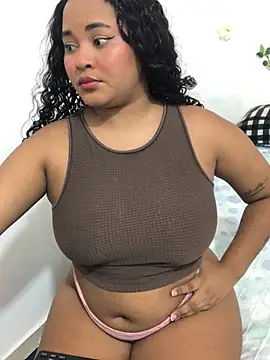 Snapshot of Marce_777 chatting on March 18, 1:32 am Marce 777 online show from March 18, 1:32 am