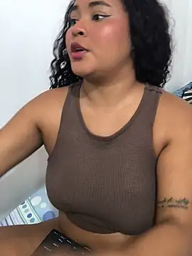 Snapshot of Marce_777 chatting on March 18, 7:41 am Marce 777 online show from March 18, 7:41 am