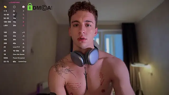 VincentSmith02 online show from October 12, 8:24 am