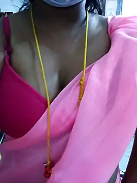 Snapshot of Tamil_Radha chatting on February 21, 6:15 pm Tamil Radha online show from February 21, 6:15 pm