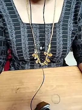 Snapshot of Tamil_Radha chatting on October 12, 12:53 am Tamil Radha online show from October 12, 12:53 am