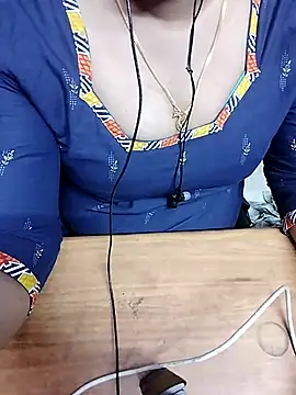 Snapshot of Tamil_Radha chatting on October 29, 6:09 pm Tamil Radha online show from October 29, 6:09 pm