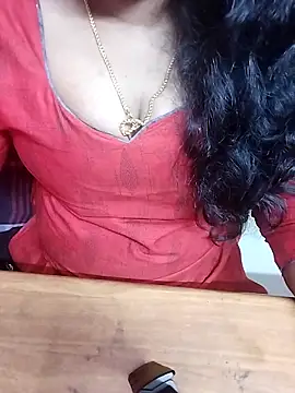 Snapshot of Tamil_Radha chatting on November 1, 12:34 am Tamil Radha online show from November 1, 12:34 am